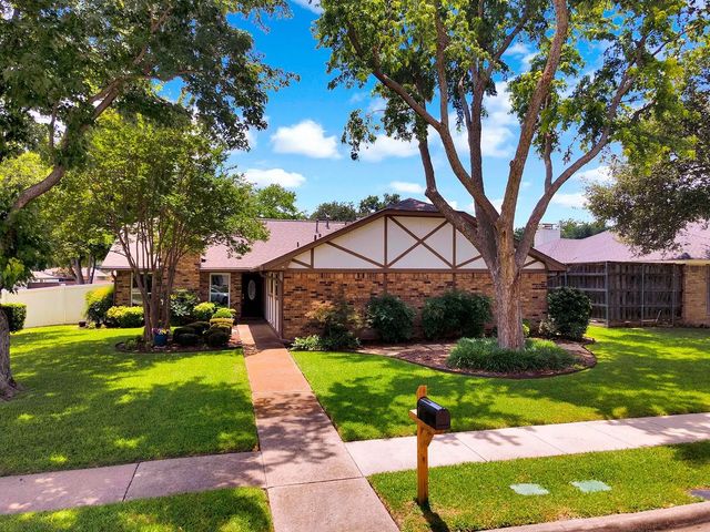1600 Hearthstone Drive, Plano