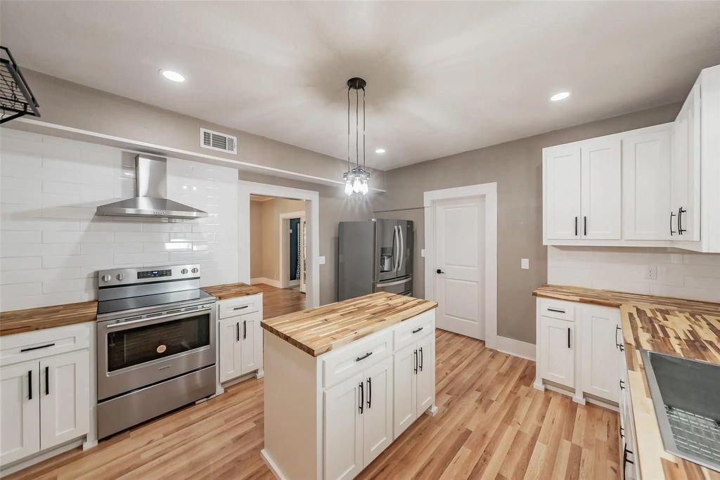 306 Davis Street, Weatherford