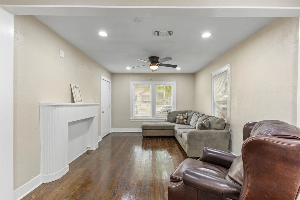 3227 Spring Avenue, Dallas
