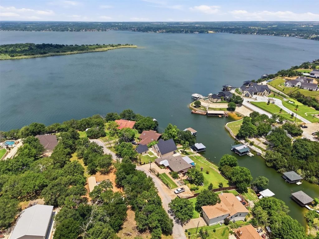 6107 Grande Cove Court, Granbury