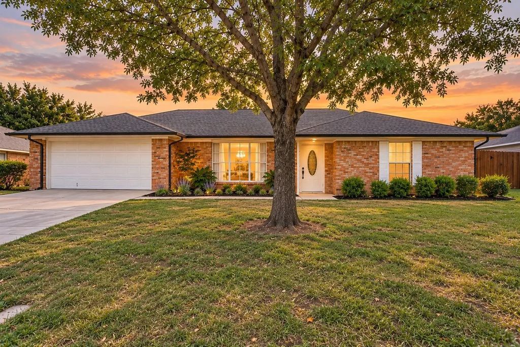 4314 Steeplechase Trail, Arlington