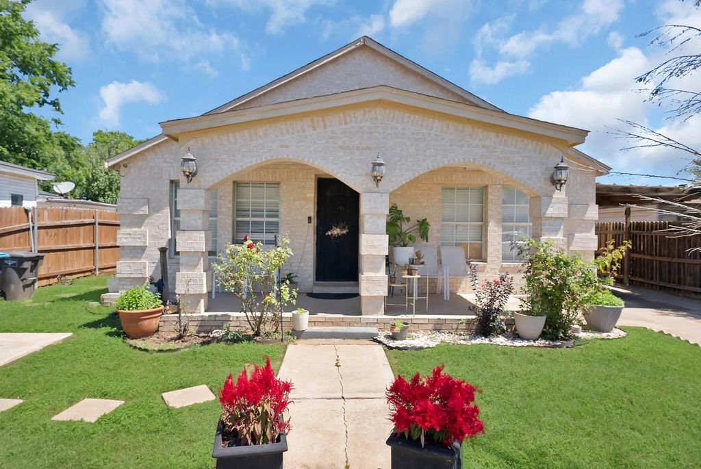 1717 E Harvey Avenue, Fort Worth