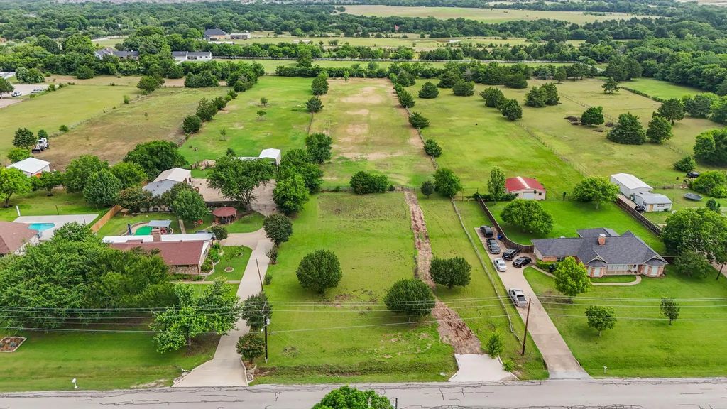 222 Lariat Trail, Ovilla