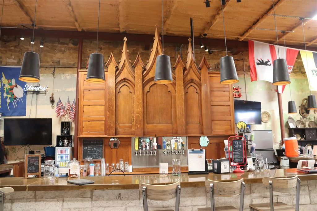 120 N Austin Street, Comanche