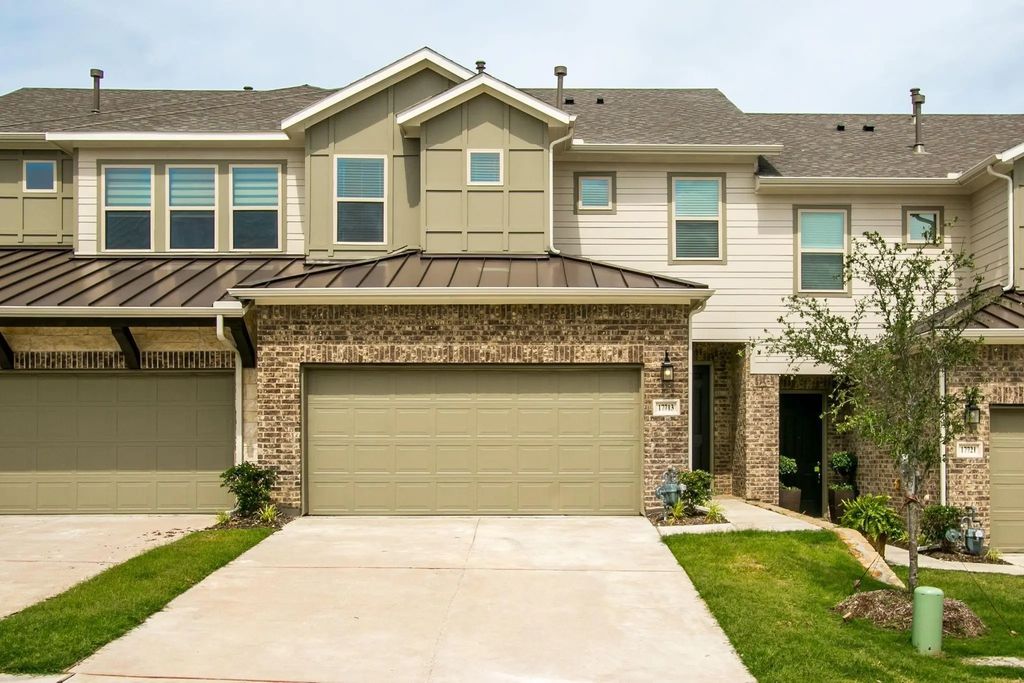 17713 Coralberry Drive, Dallas