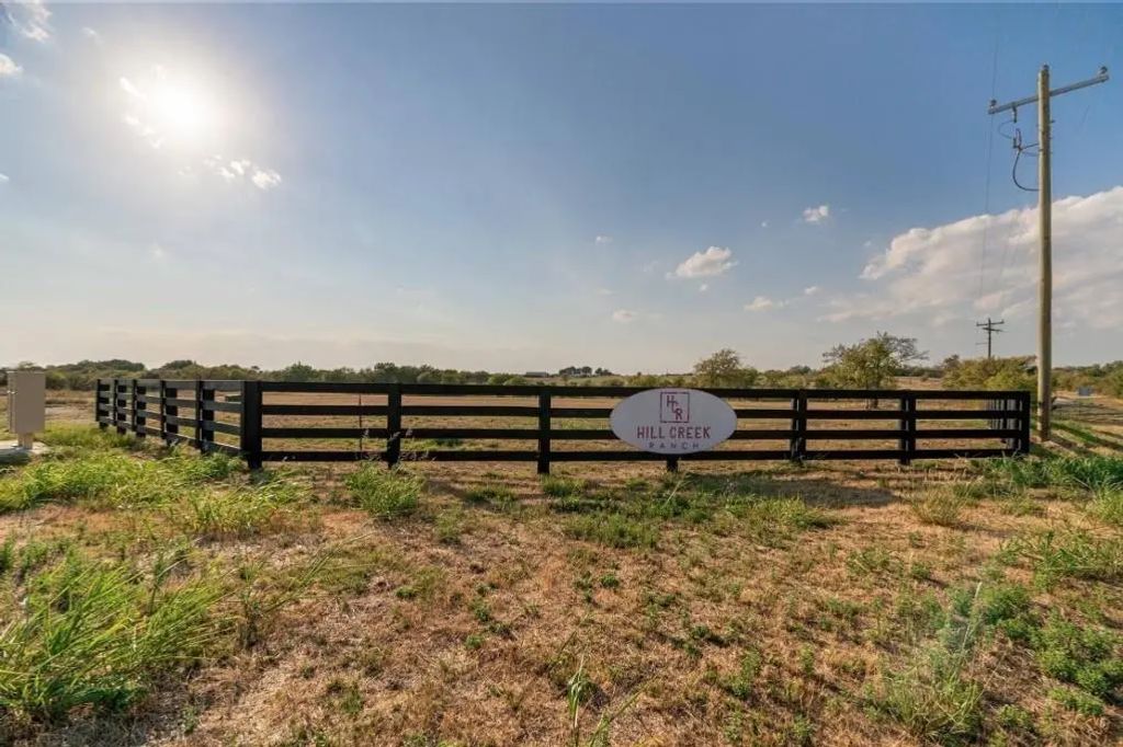 22 Creek Side Court, Hillsboro