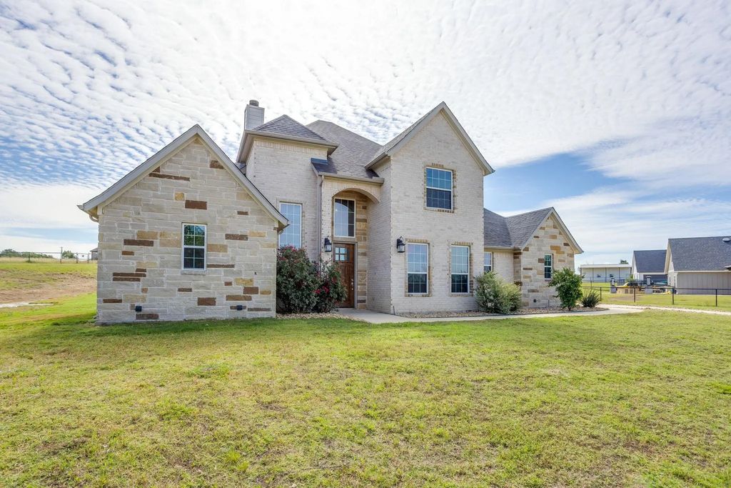 120 War Wagon Circle, Millsap