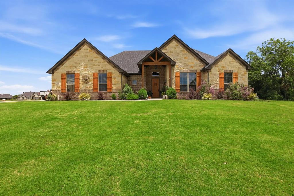 915 Taylor Branch, Springtown