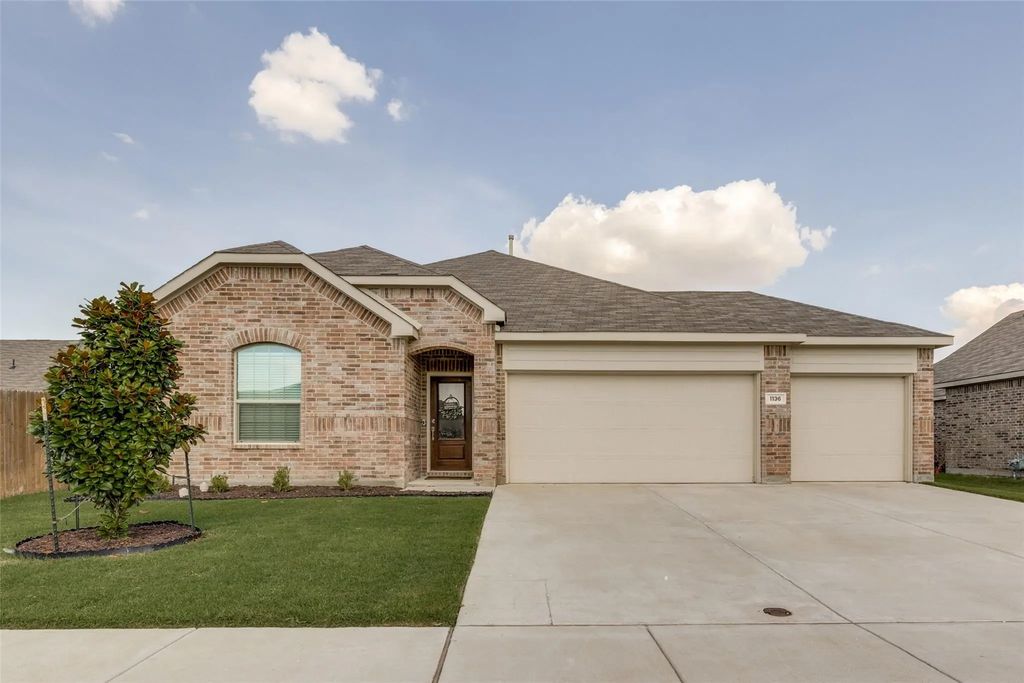 1136 Cropout Way, Fort Worth
