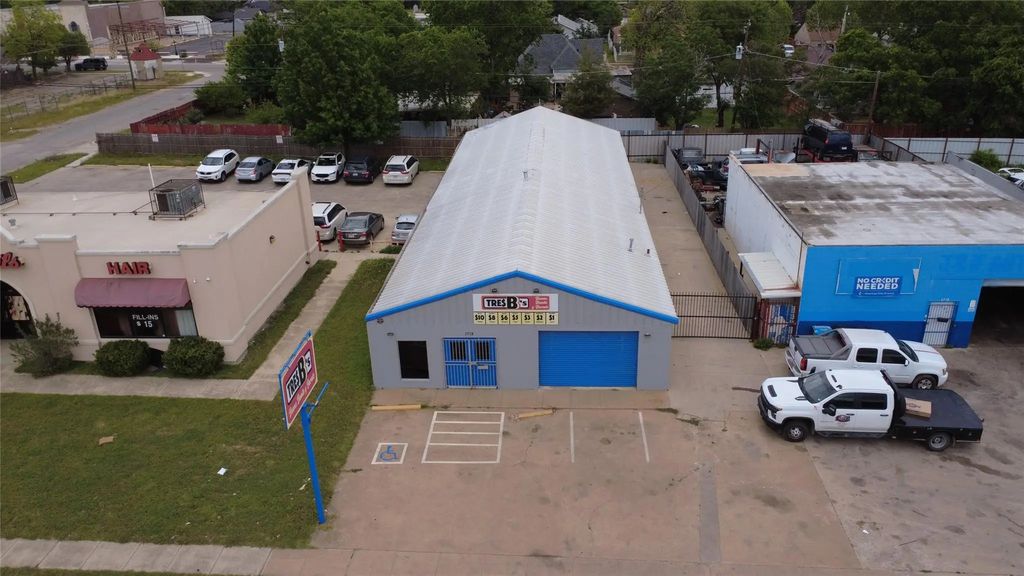 2718 Azle Avenue, Fort Worth
