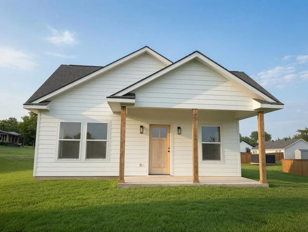 226 W Cardinal, Ector