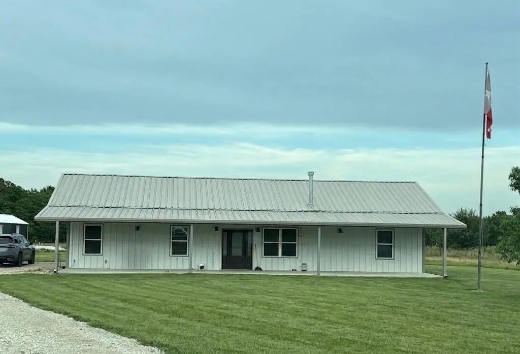 1449 County Road 4131, Cumby