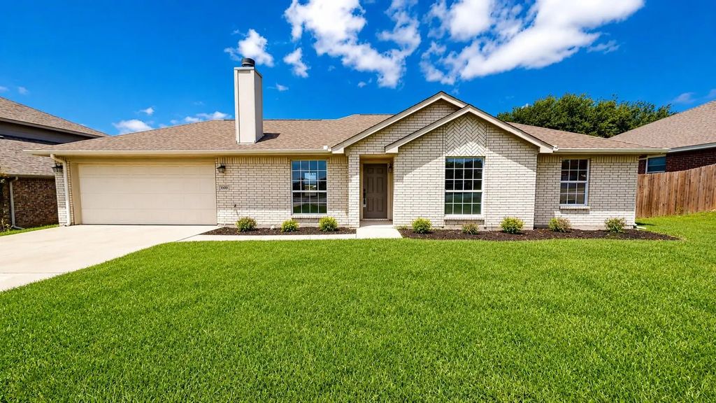 3000 Meandering Way, Granbury