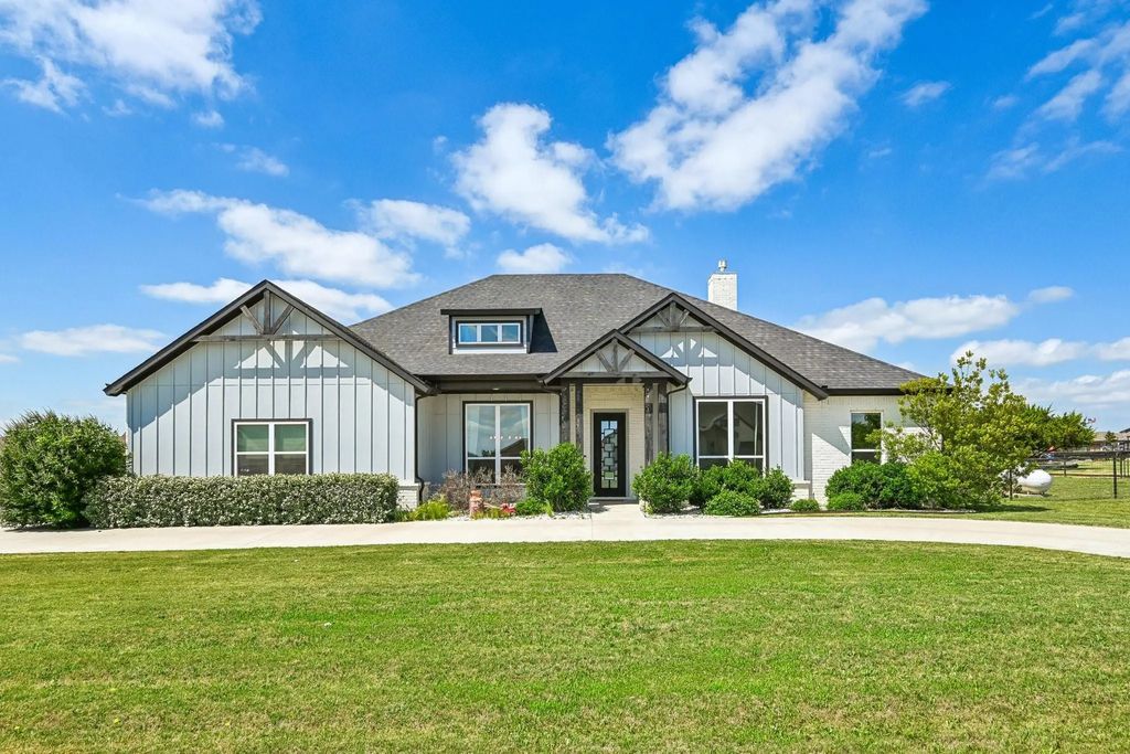 6517 Leo Lane, Godley