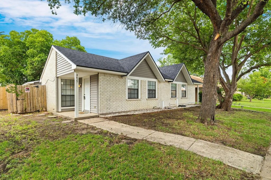 4627 Chapman Street, The Colony