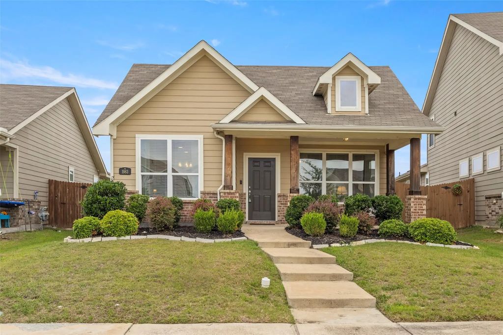 1983 Obsidian Trail, Forney