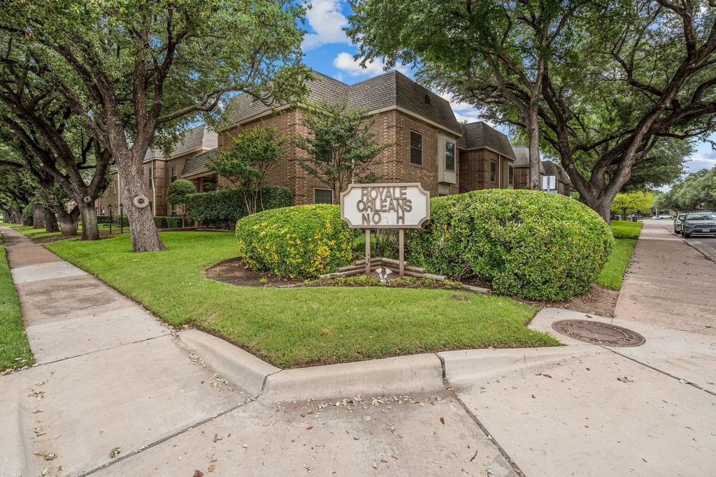 4420 Harlanwood Drive 228, Fort Worth