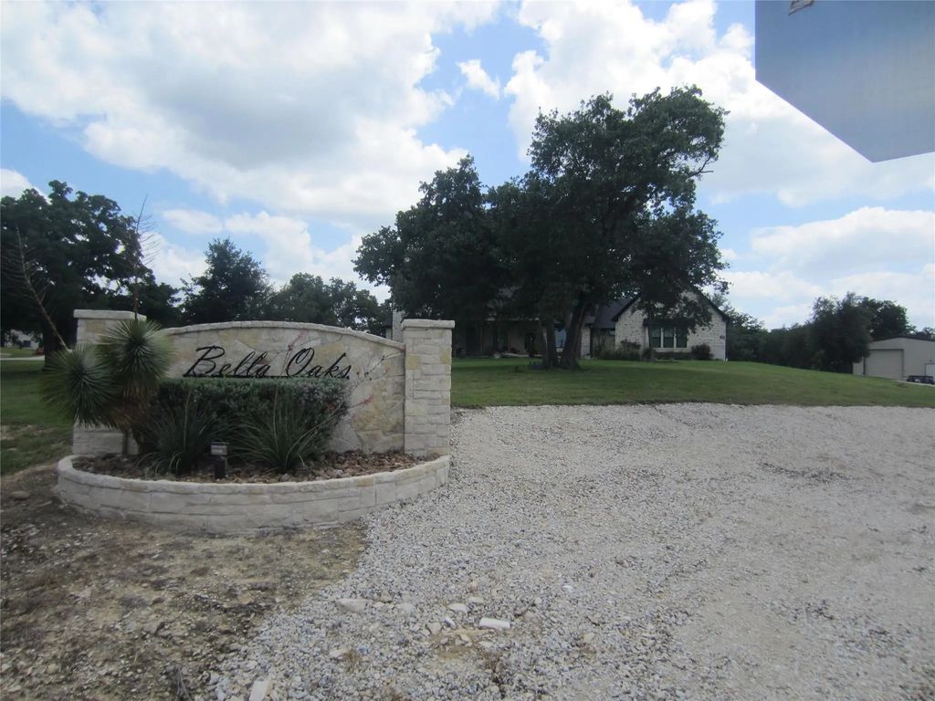 625 Dana Court, Tolar