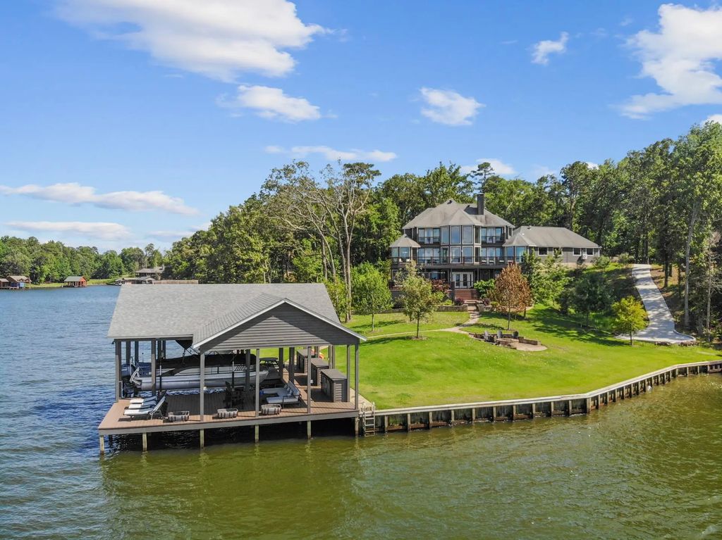 359 E El Dorado, Scroggins