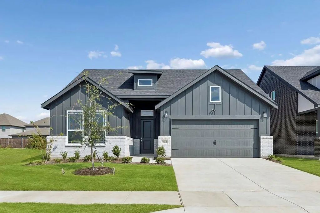 5060 Picasso Road, Royse City