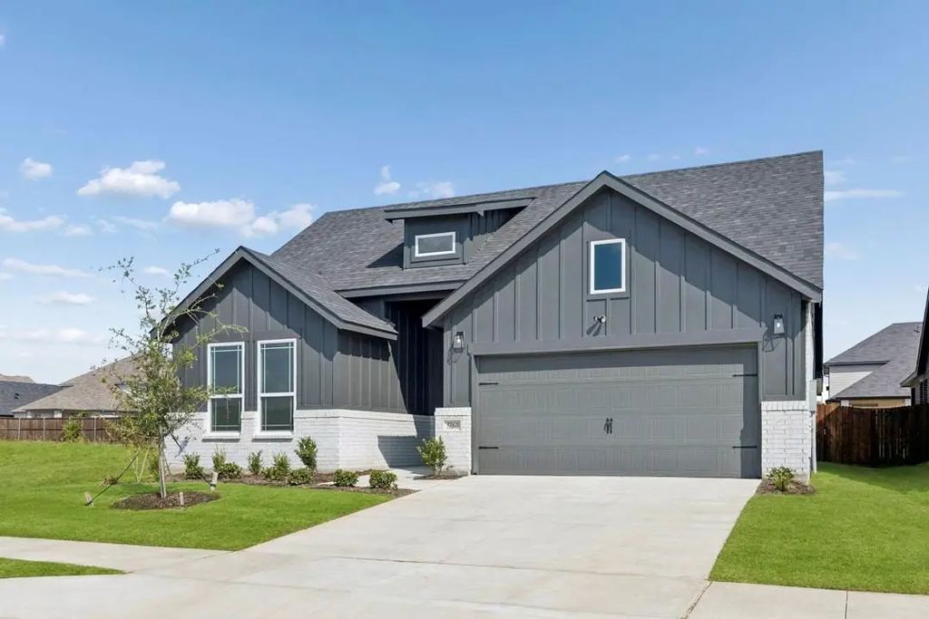 5060 Picasso Road, Royse City