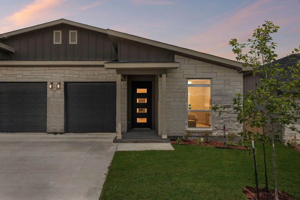 1307 Lone Pine Way, Killeen