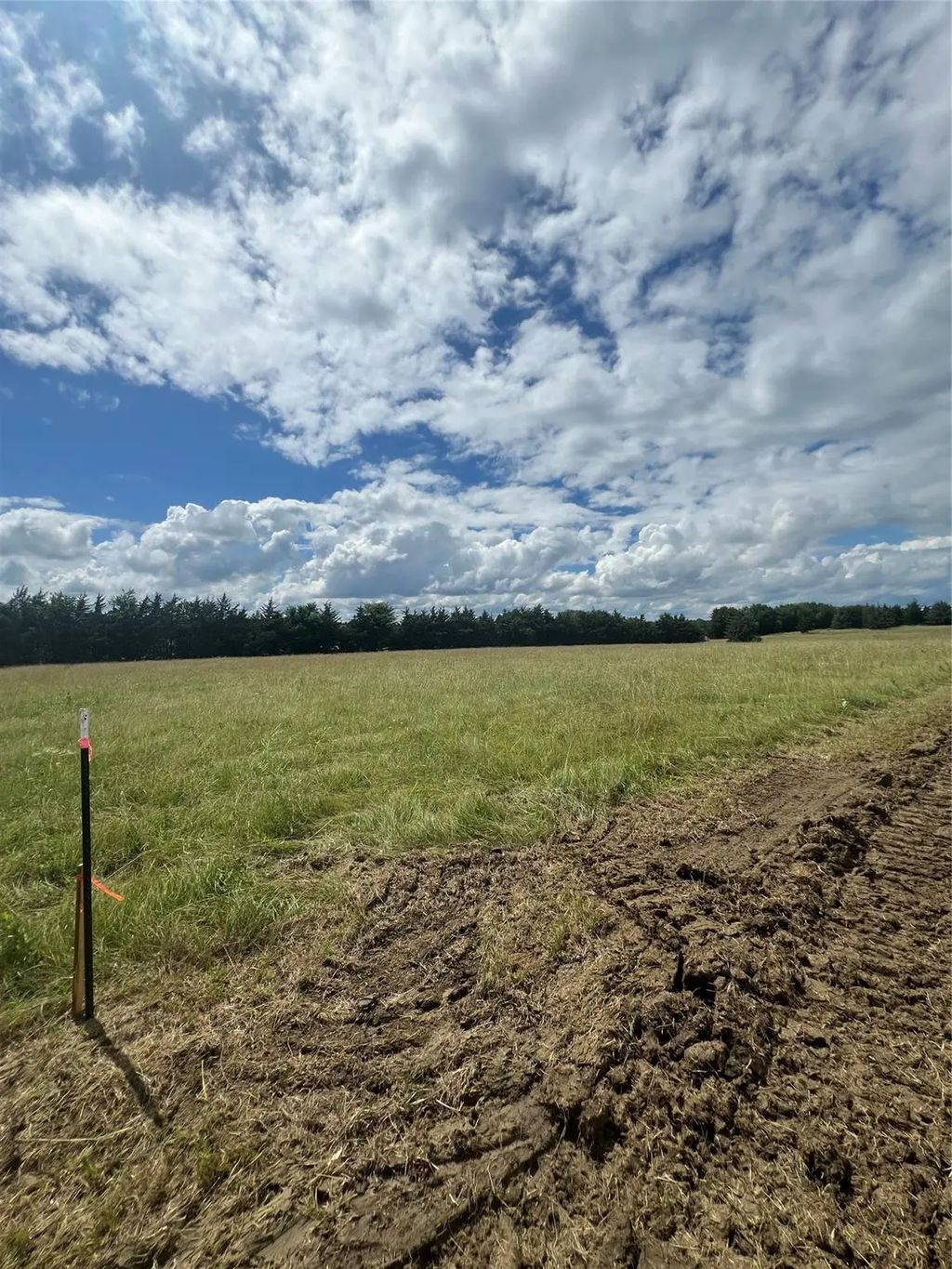 195 Pr 33267, Sumner