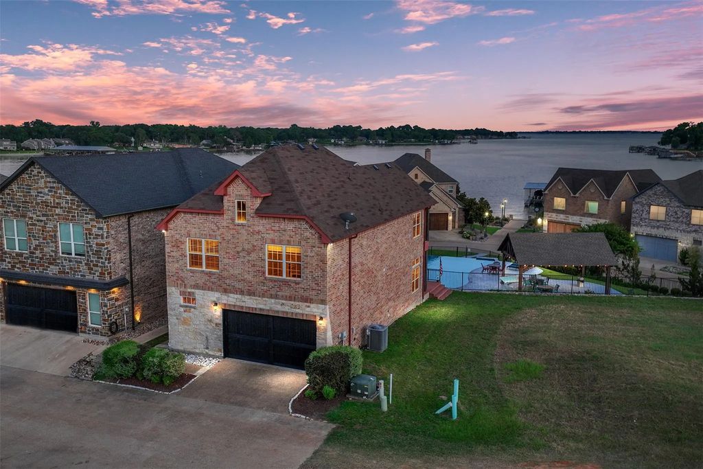 178 Marina Drive, Mabank