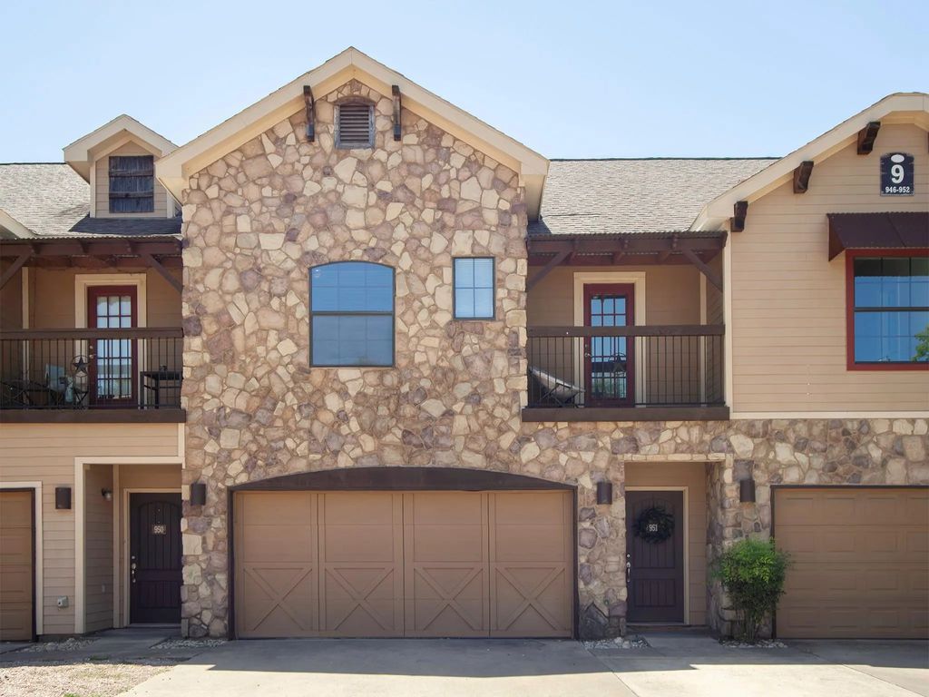 2410 S 2nd Street 951, Waco