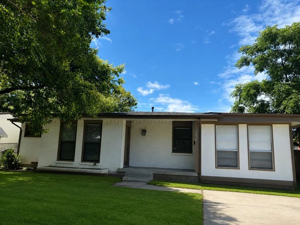 2428 Klondike Drive, Dallas