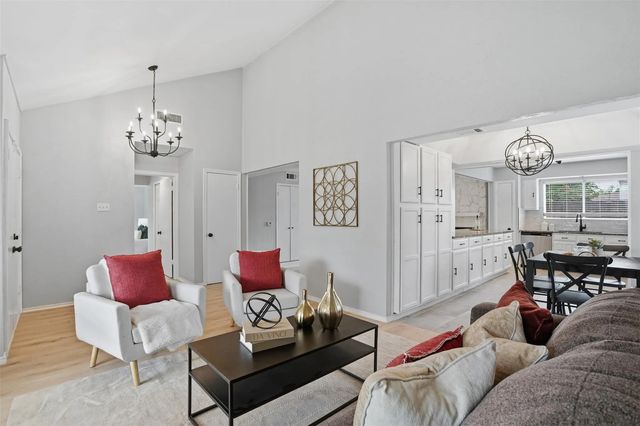 5017 Roundtable Lane, Garland