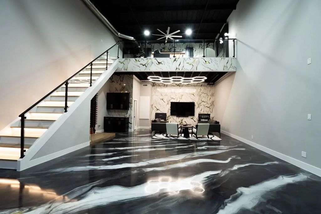 753 S Railroad Street 202, Lewisville