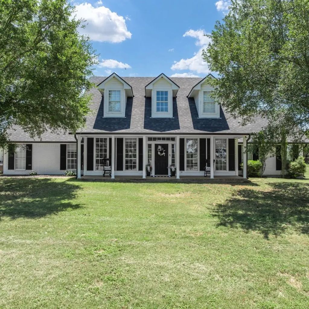 785 Tweedy Road, Valley Mills