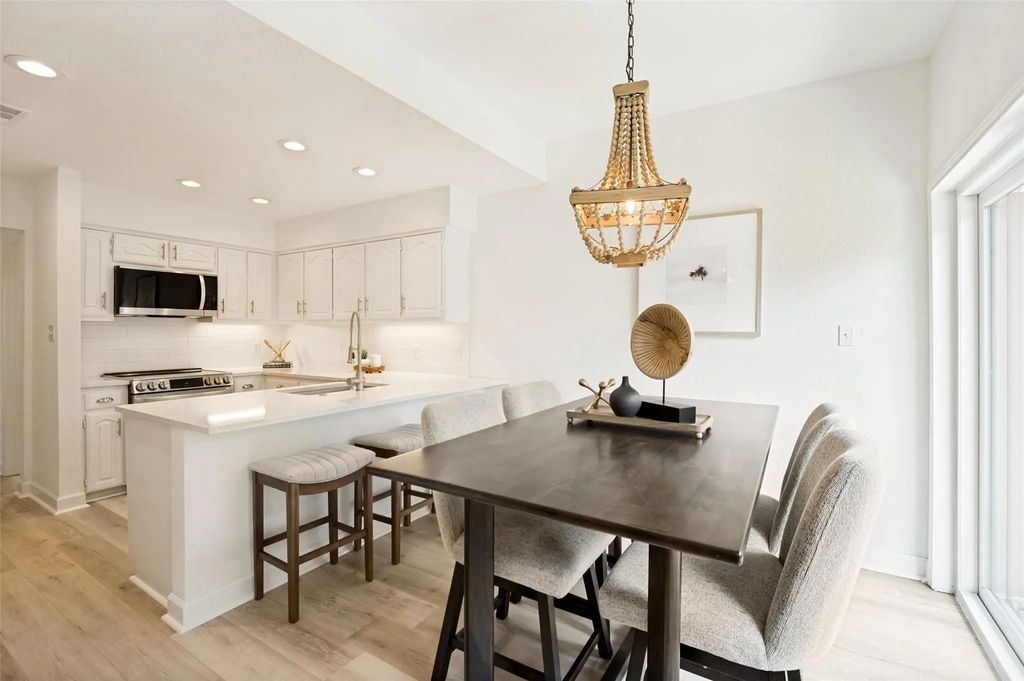 5100 Verde Valley Lane 139, Dallas
