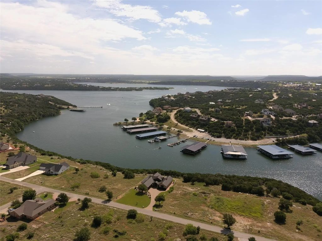 1174 Rawhide Ridge, Graford