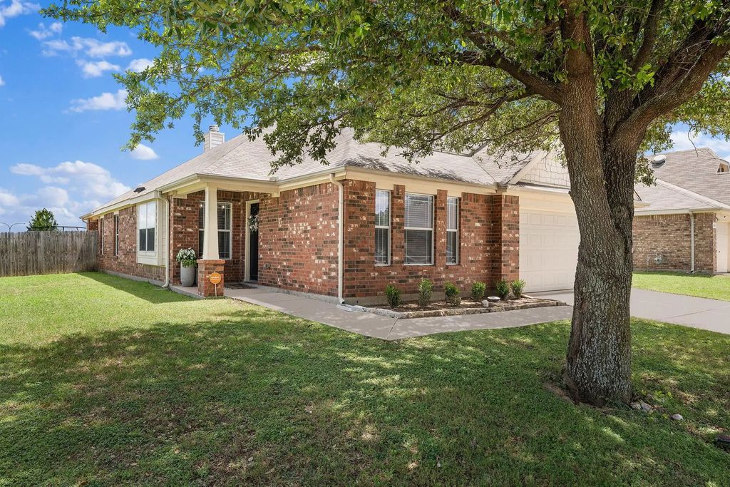 14152 Rodeo Daze Drive, Fort Worth