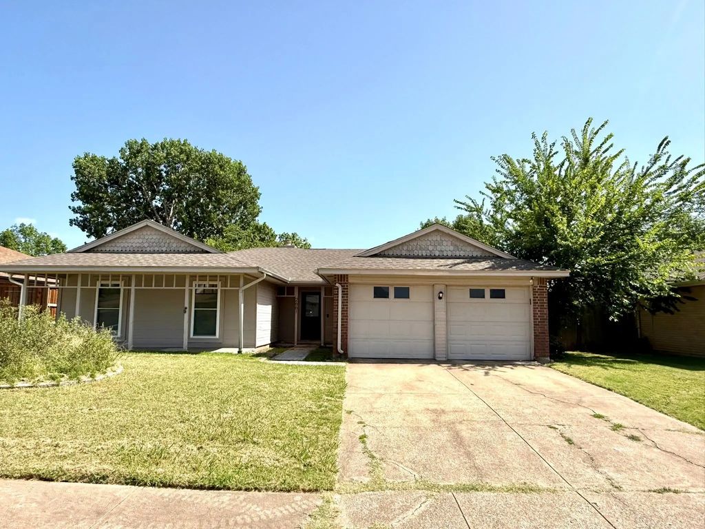 2661 Berkshire Lane, Grand Prairie