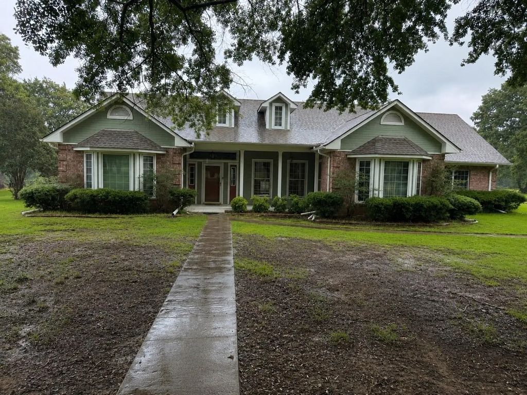 4832 N State Highway 78, Bonham