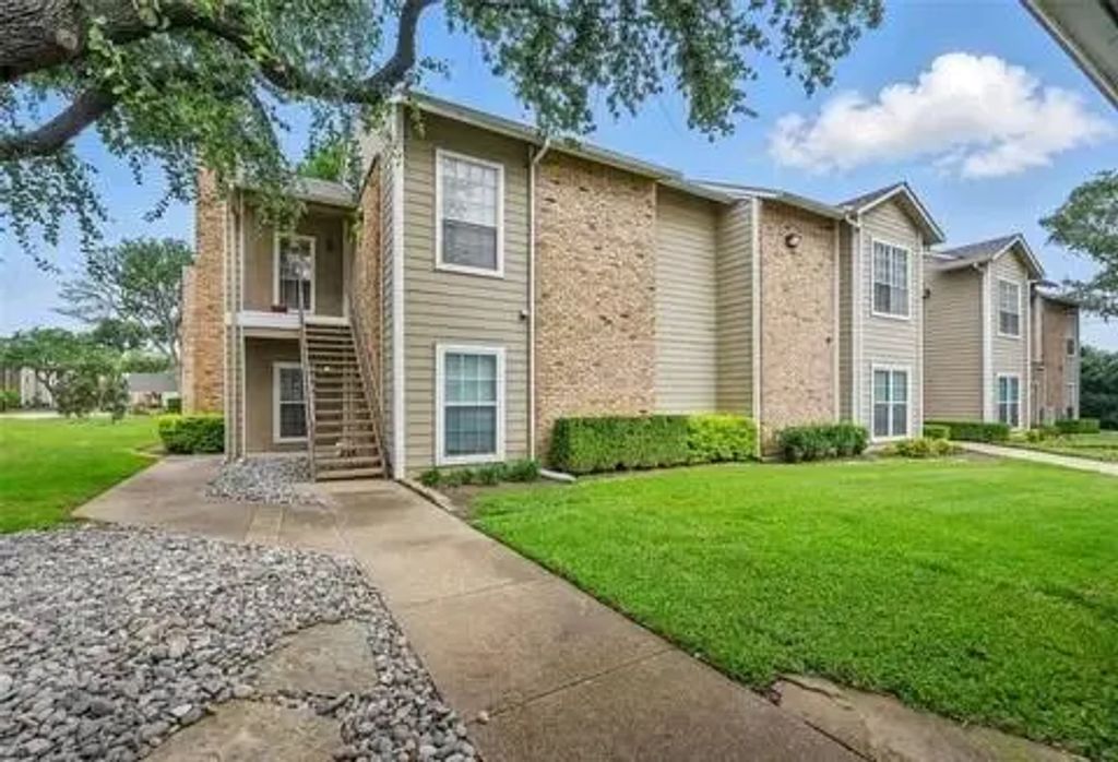 8600 Coppertowne Lane 502, Dallas