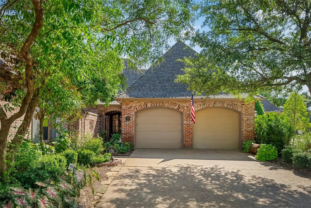120 Carondelet Court, Bossier City