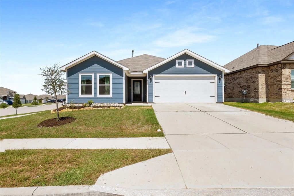 932 American Flyer Boulevard, Fort Worth