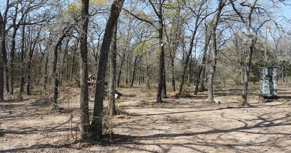 3292 Highway 31, Axtell
