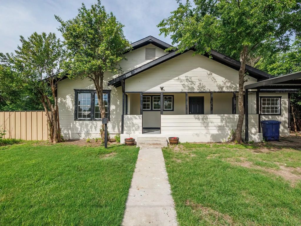 1617 6th Street, Brownwood