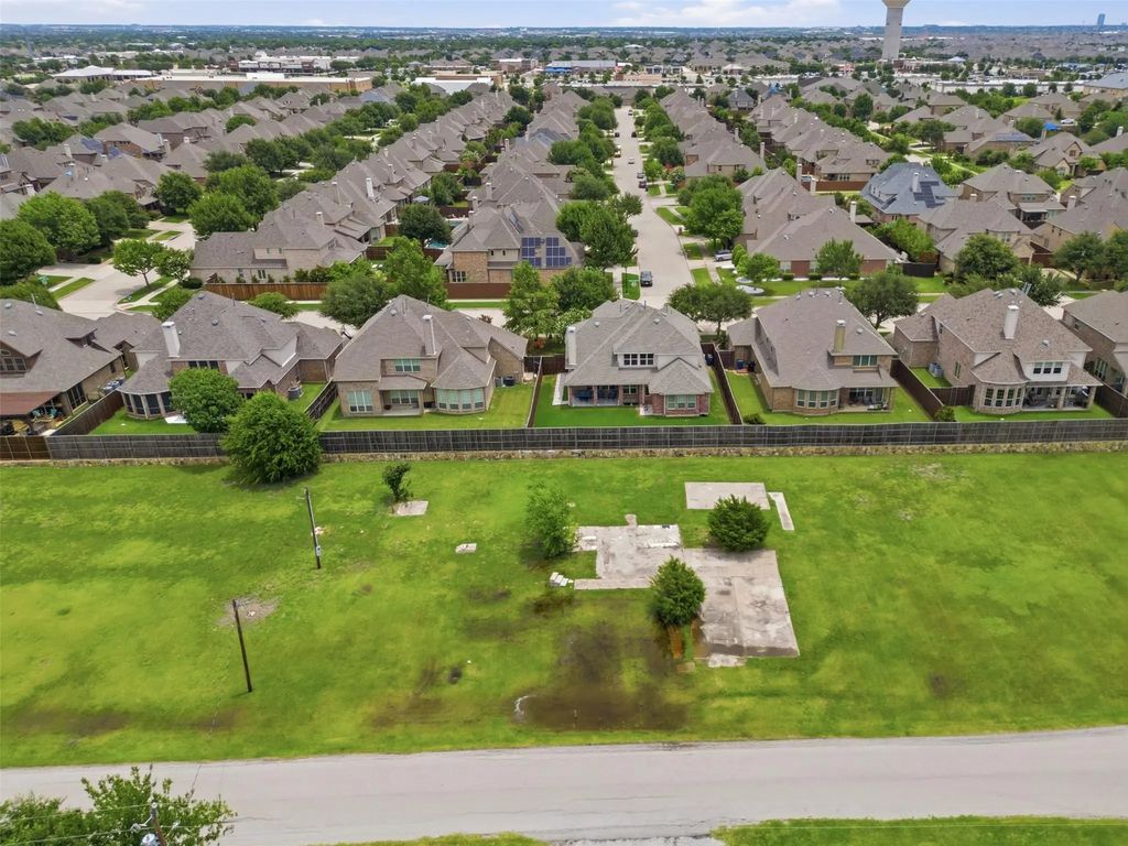 7565 N Lake Trails Drive, Frisco