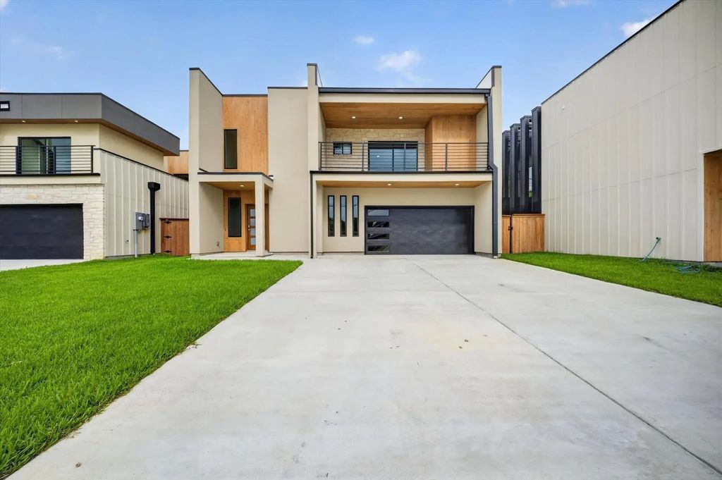 105 Rolston Road, Irving
