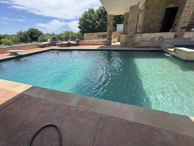 1109 Colina Vista Lane, Crowley