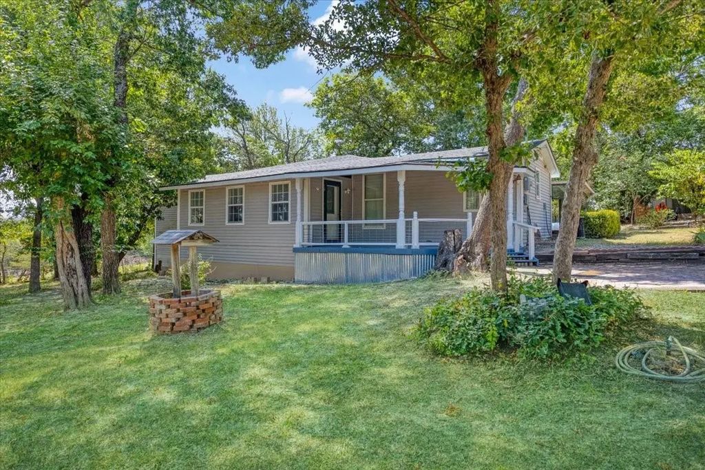1250 Garrett Road, Whitewright
