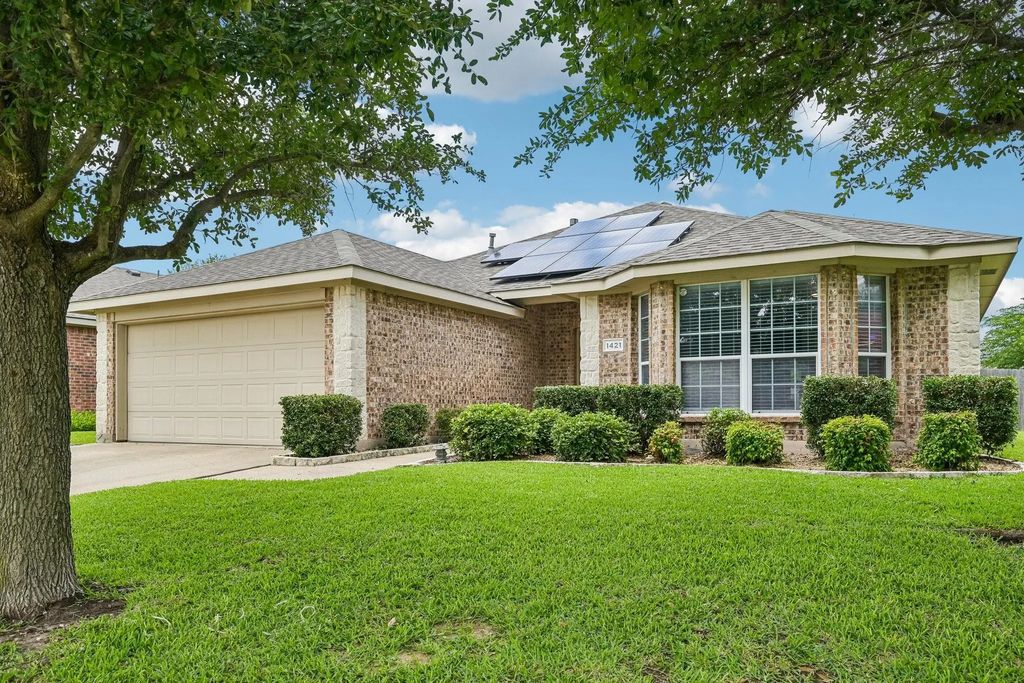 1421 Vista Ridge Drive, Forney