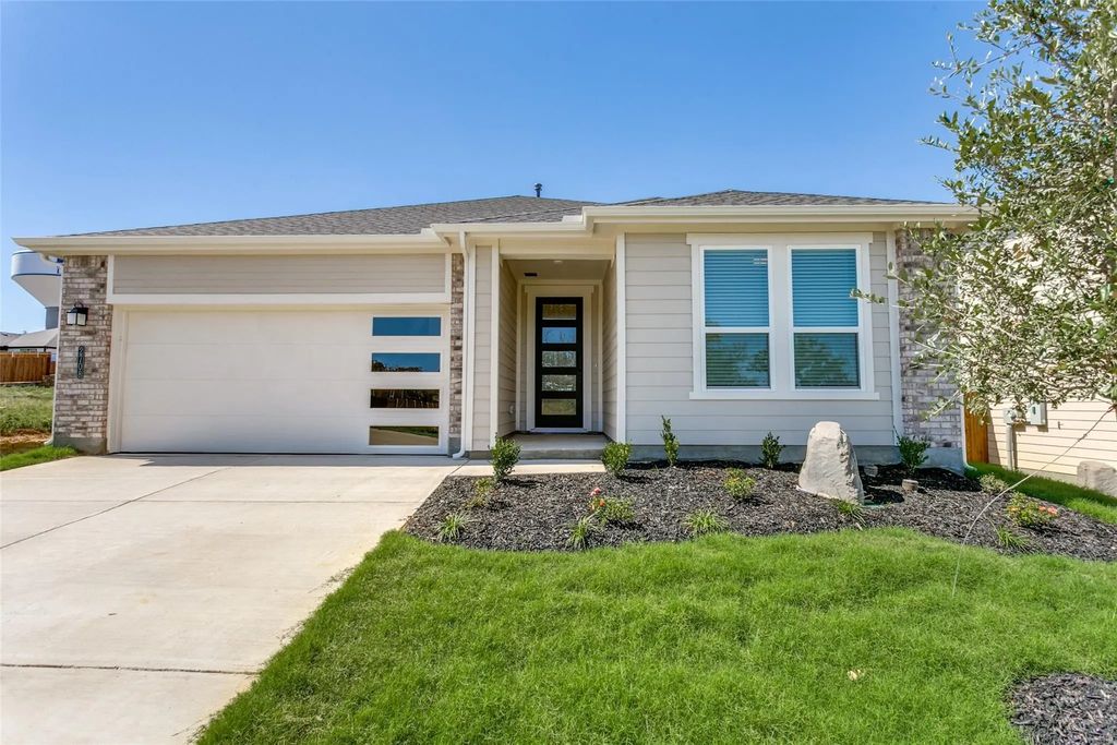 2708 Goldfinch Drive, Denton