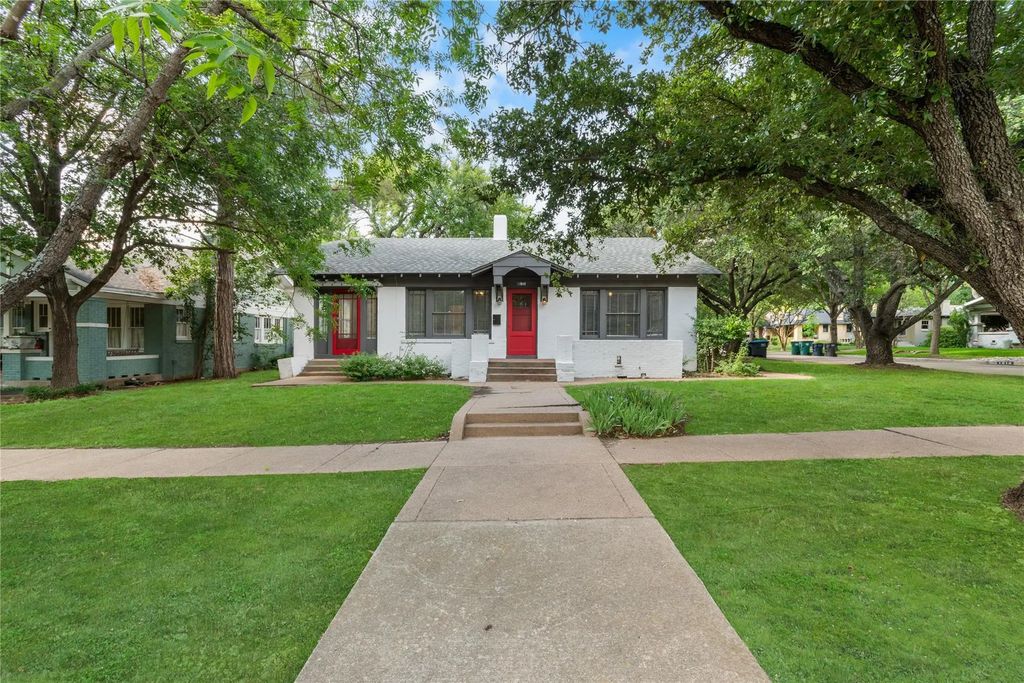 1921 Ben Hall Court, Fort Worth